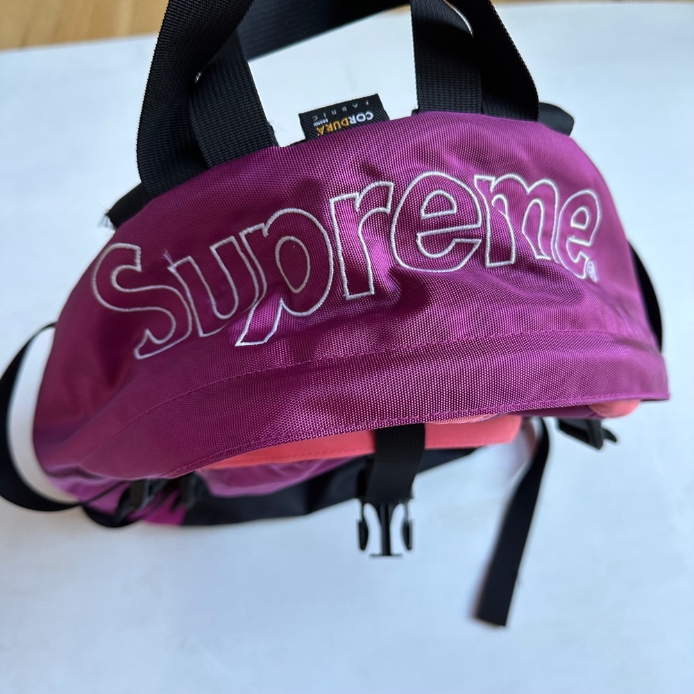 Supreme FW19 Magenta Pink Cordura Backpack - Picture 4 of 9